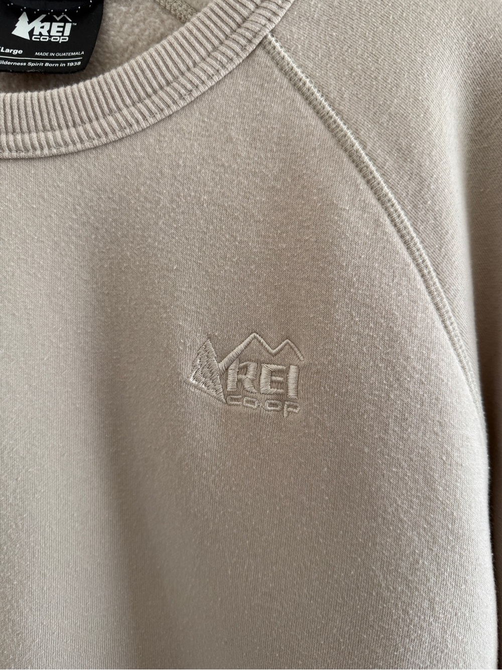 REI Men’s Logo Crew Sweatshirt - Picture 2 of 10
